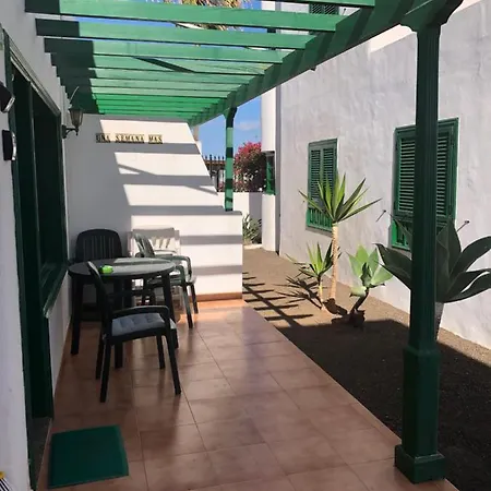 Апартаменты Little Gem Lanzarote