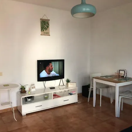 Little Gem Lanzarote * بويرتو ذيل كارمين